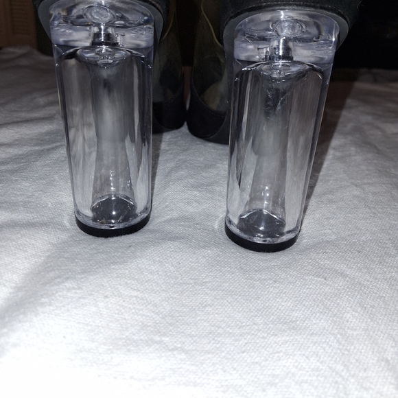 Strapless Heels - Picture 4 of 7